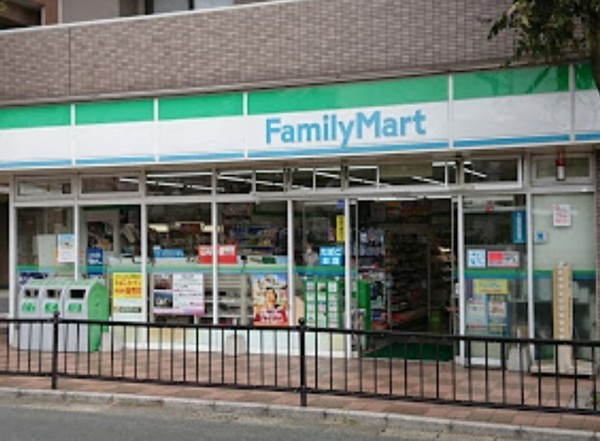 プロムナード春日　ファミリーマート大野城白木原店（コンビニ）／1770m　