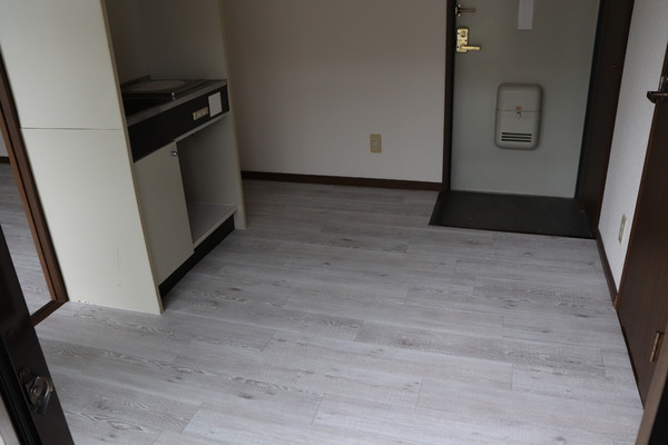 コスモハイツ中央　エントランス　