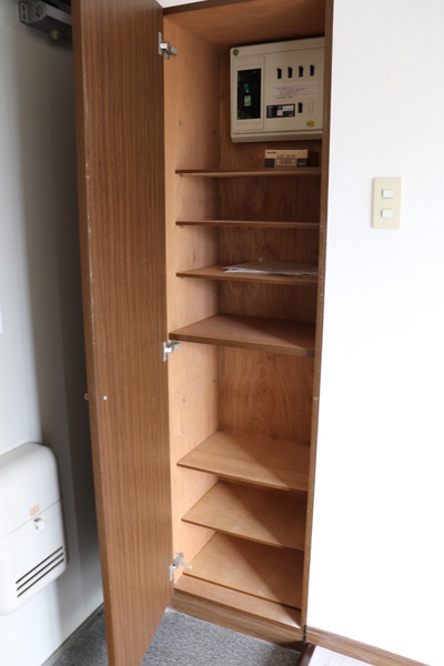 コスモハイツ中央　収納　