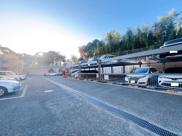 アクロス太宰府パークレジェンド　駐車場　