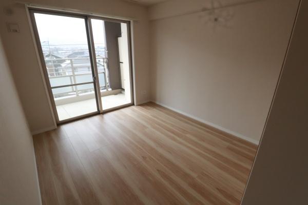 ルネッサンス21春日ザ・パーク　洋室　