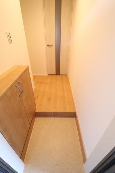 メゾンクレール博多南弐番館　玄関　